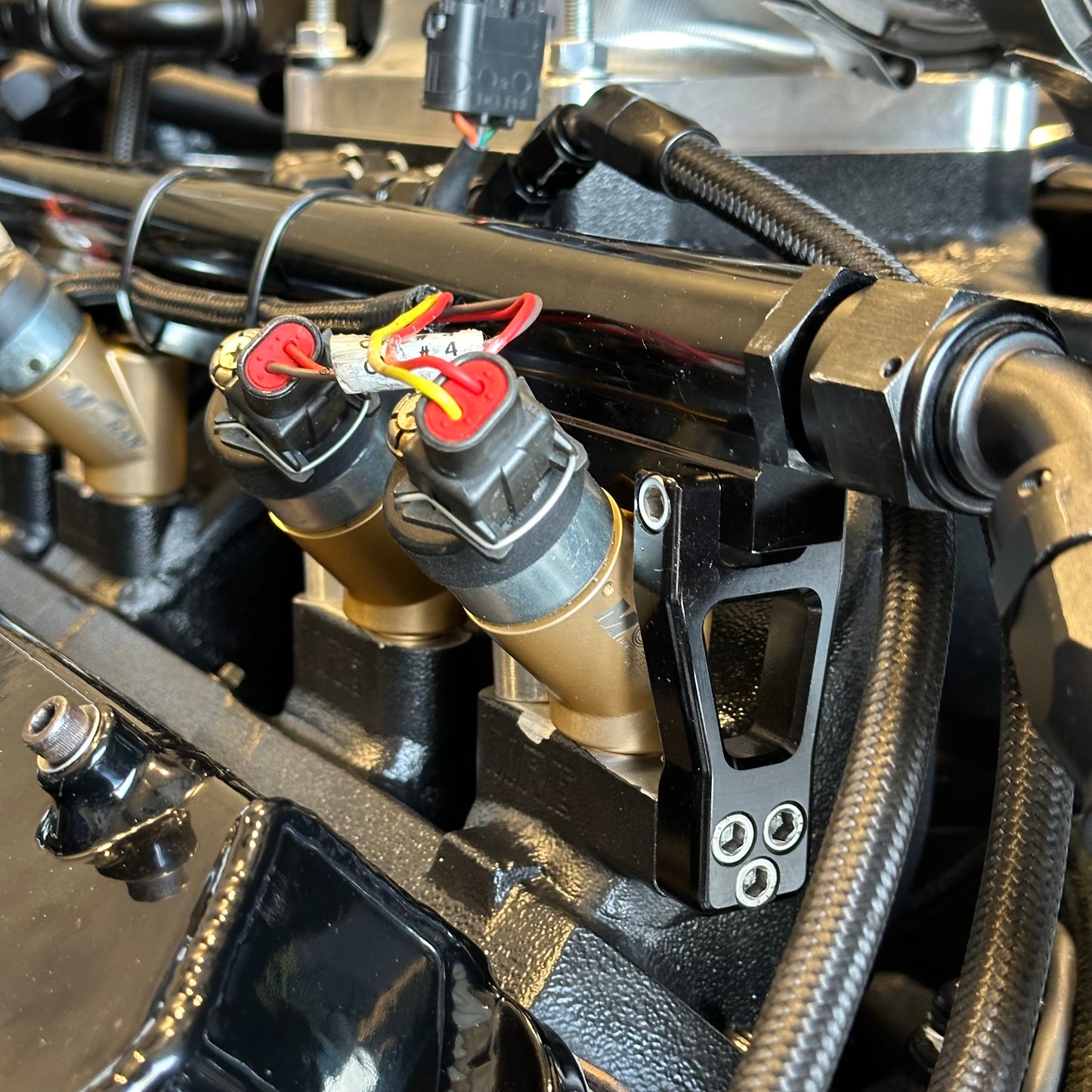 EFI V16 Canted Injector Billet Bung Weld-in Kit